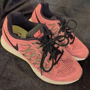 Women’s NIKE Air Zoom Pegasus 32 Pink Black Running Shoes size 7